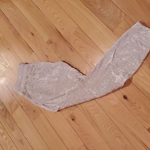 Lululemon Ready to Crush Jogger - Size 8